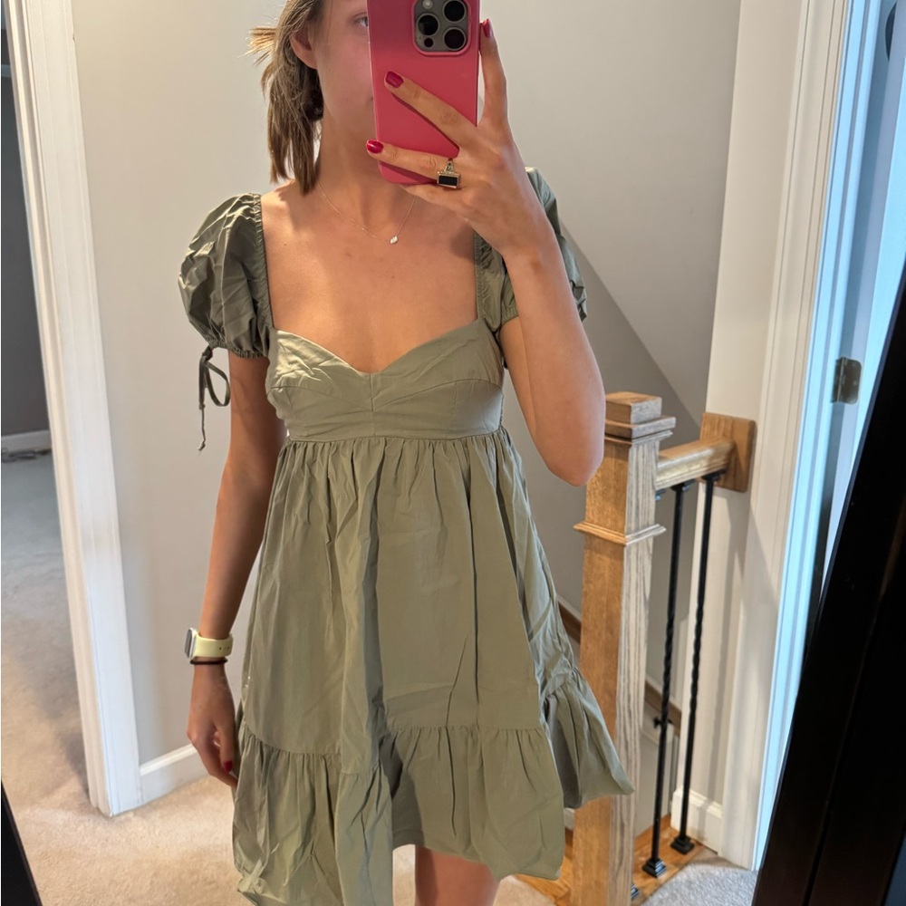 Elegant Green Puff Sleeve Dress